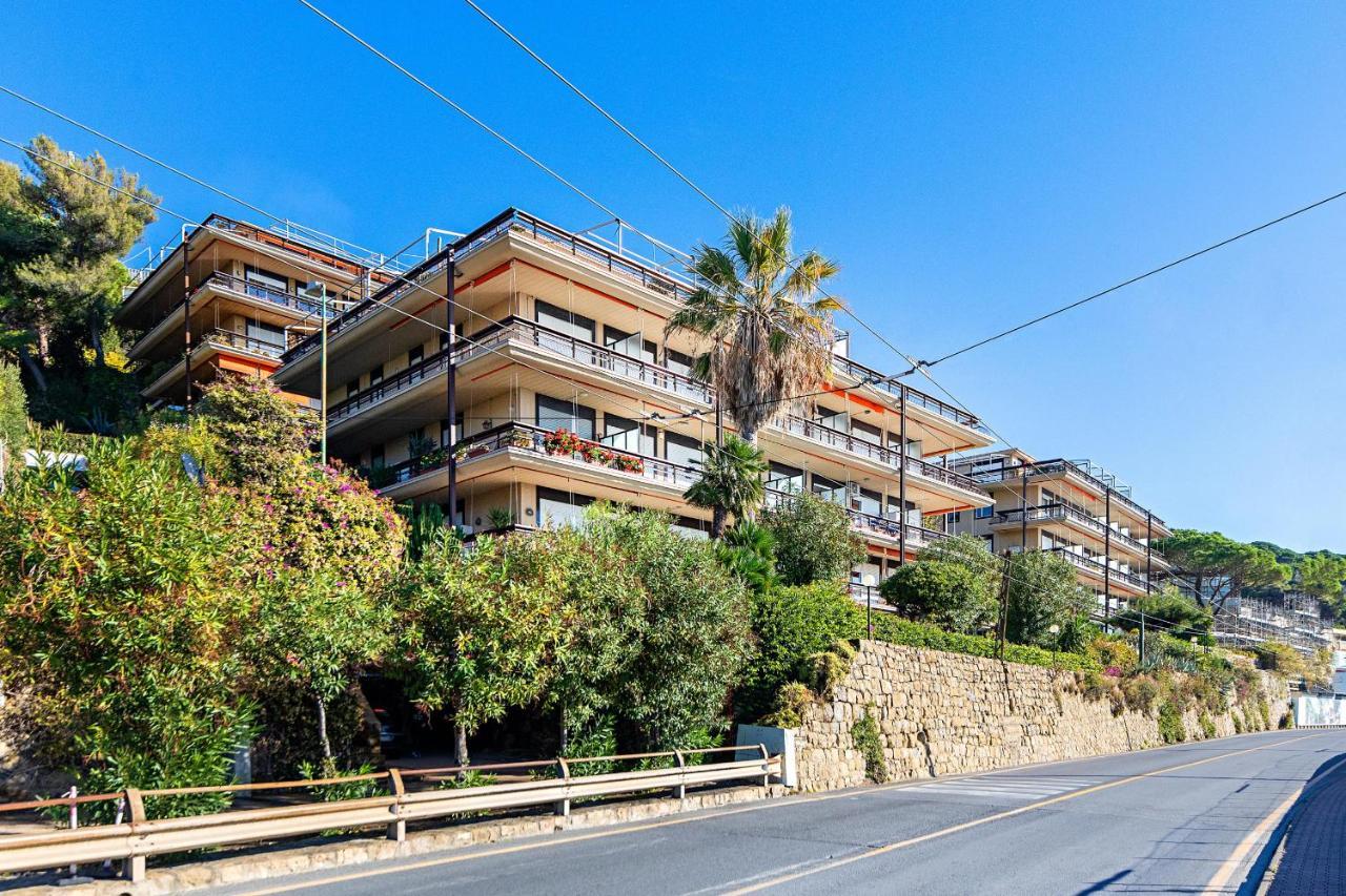 La Brise Apartment By Wonderful Italy Sanremo Exterior photo